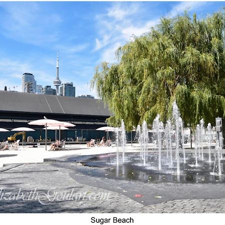 2 Bedroom Plus Den Condo Toronto Kültér fotó
